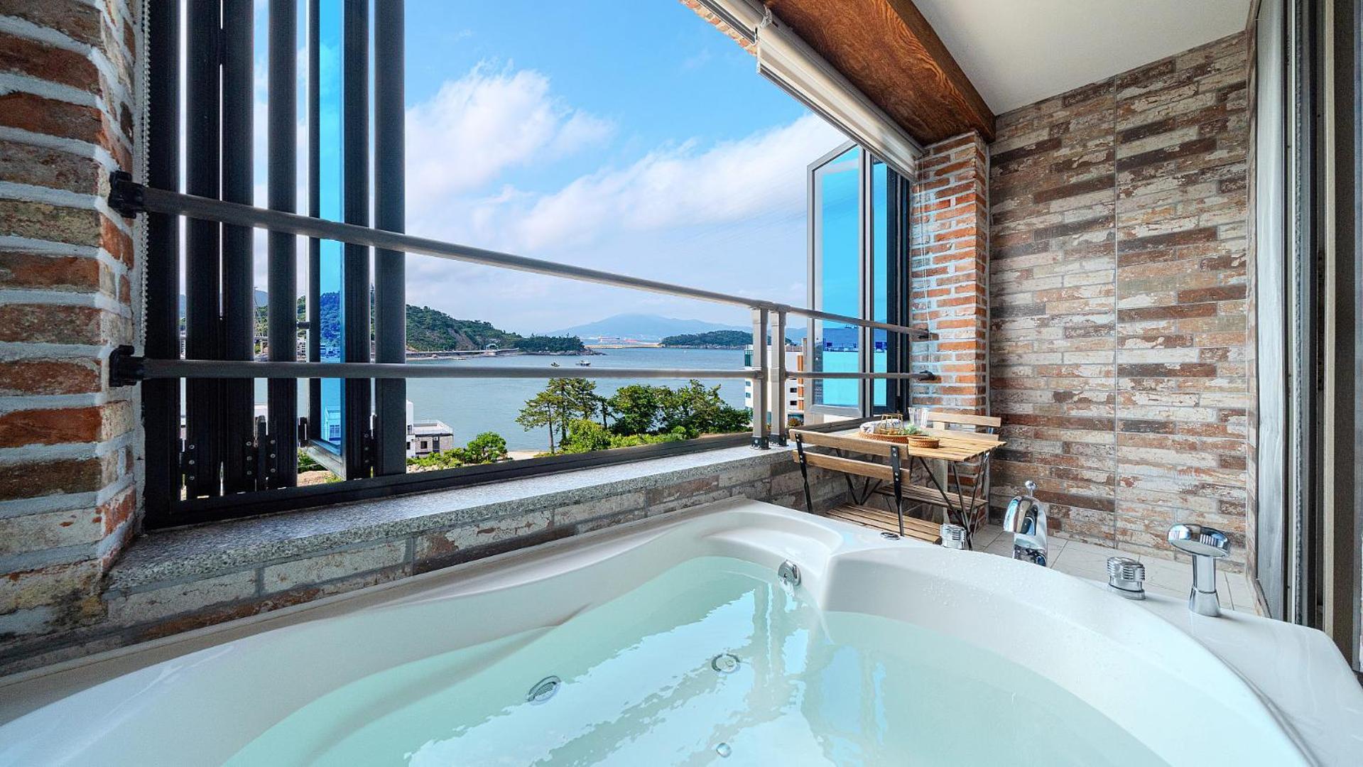 Yeosu View Foret Pension Exterior foto