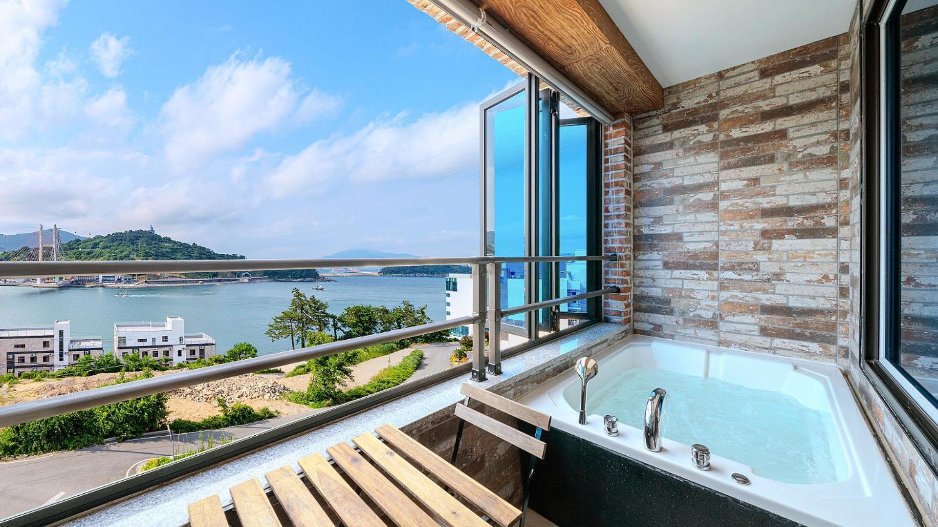 Yeosu View Foret Pension Exterior foto