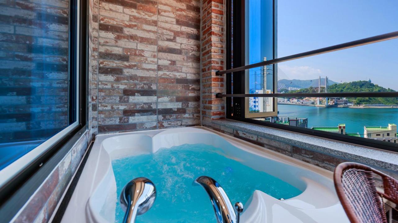 Yeosu View Foret Pension Exterior foto
